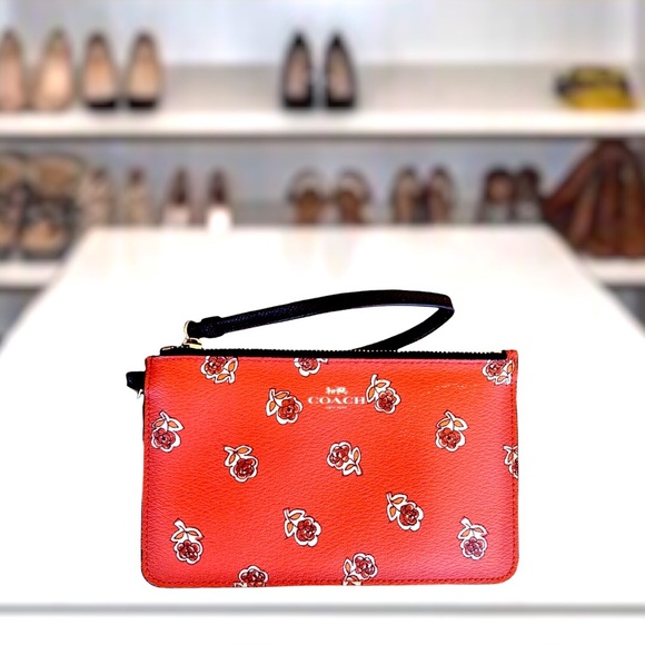 Coach Rose Red Wristlet New See Descript. - Picture 1 of 5